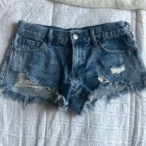 Low rise pac-sun shorts, medium wash